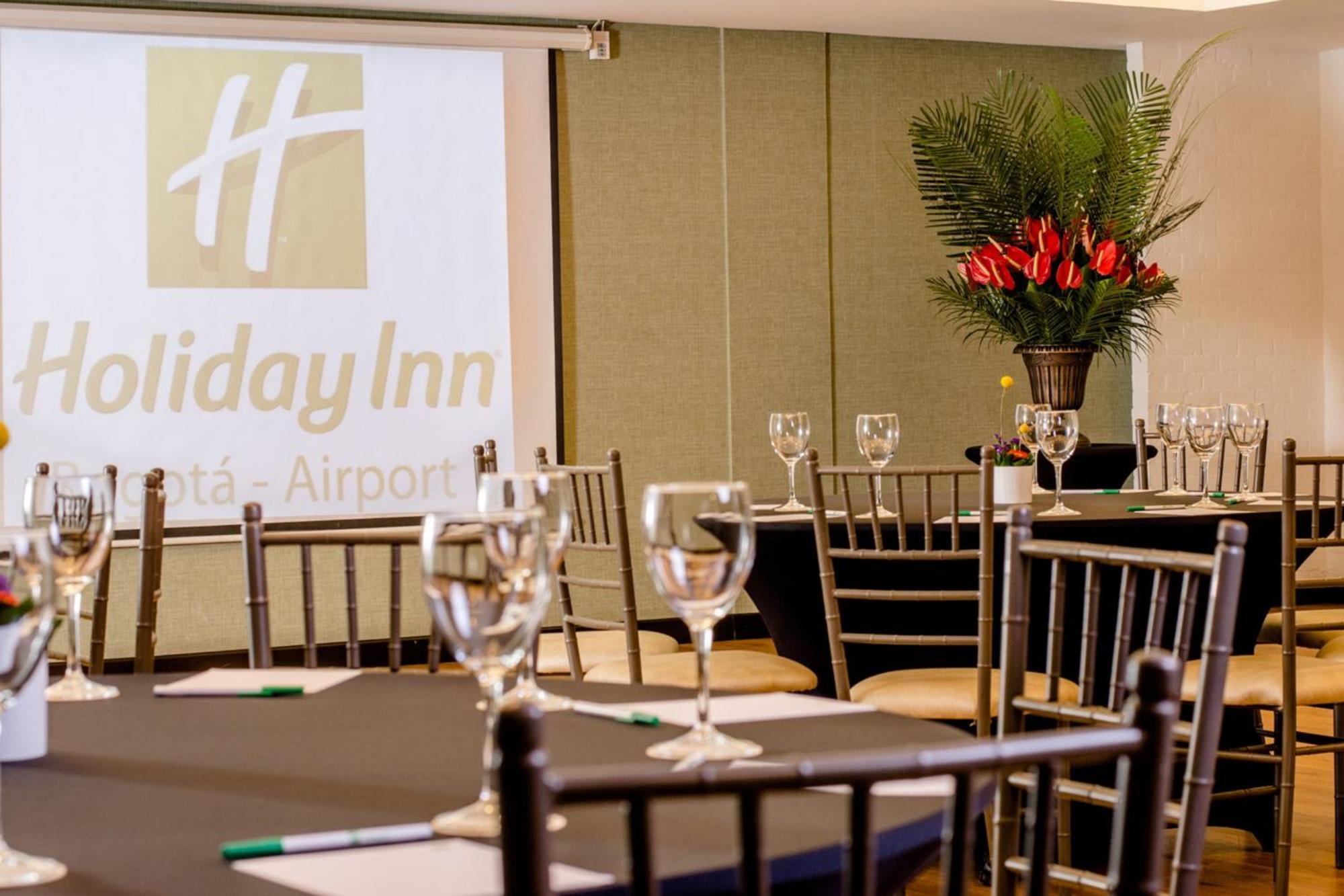 Holiday Inn Bogota Airport, An Ihg Hotel Εξωτερικό φωτογραφία