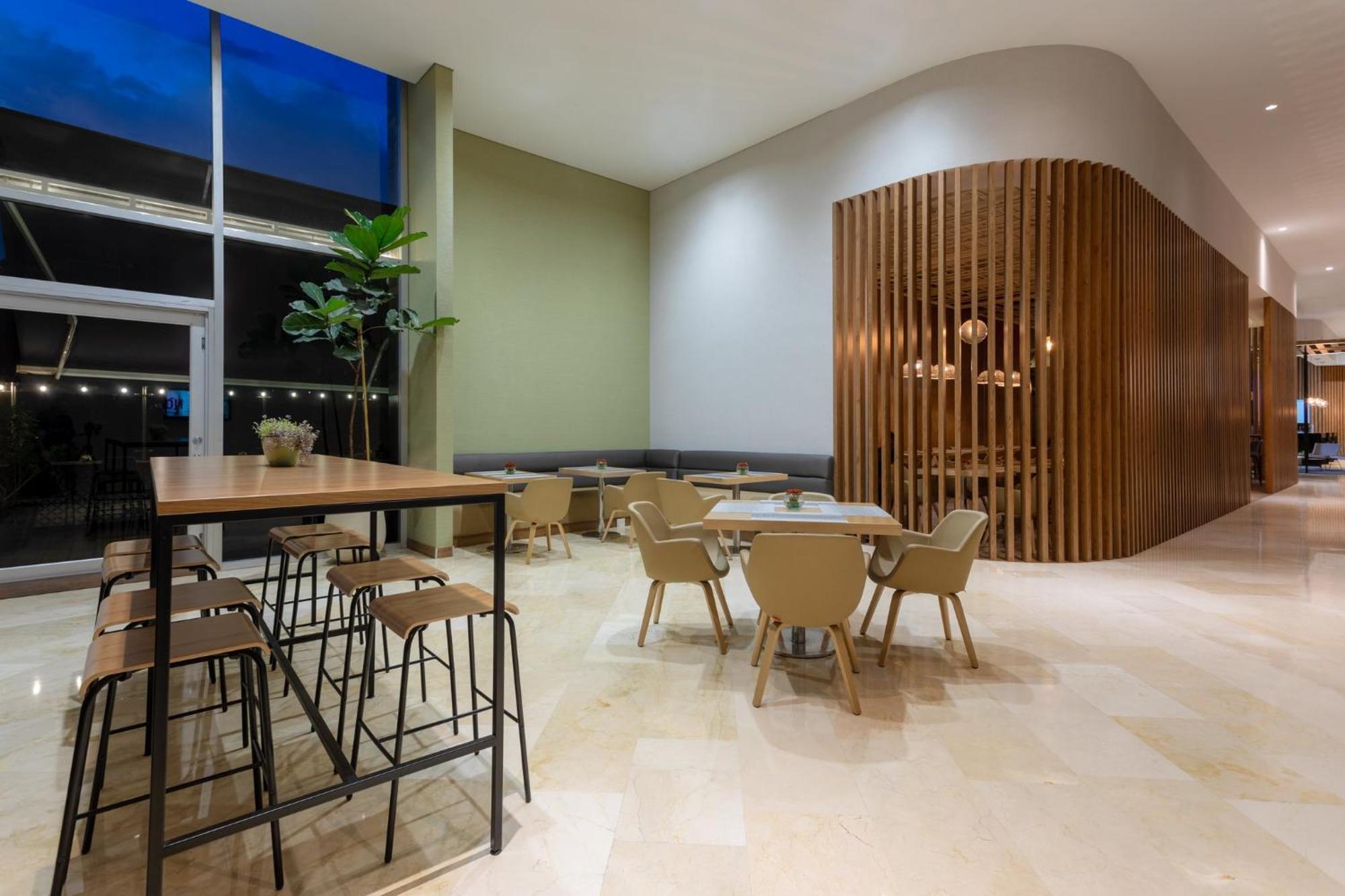 Holiday Inn Bogota Airport, An Ihg Hotel Εξωτερικό φωτογραφία