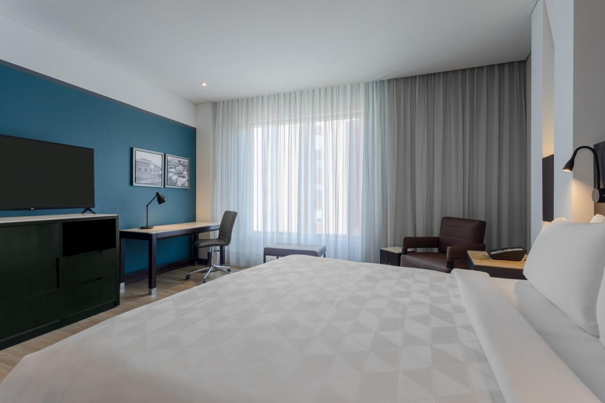 Holiday Inn Bogota Airport, An Ihg Hotel Εξωτερικό φωτογραφία