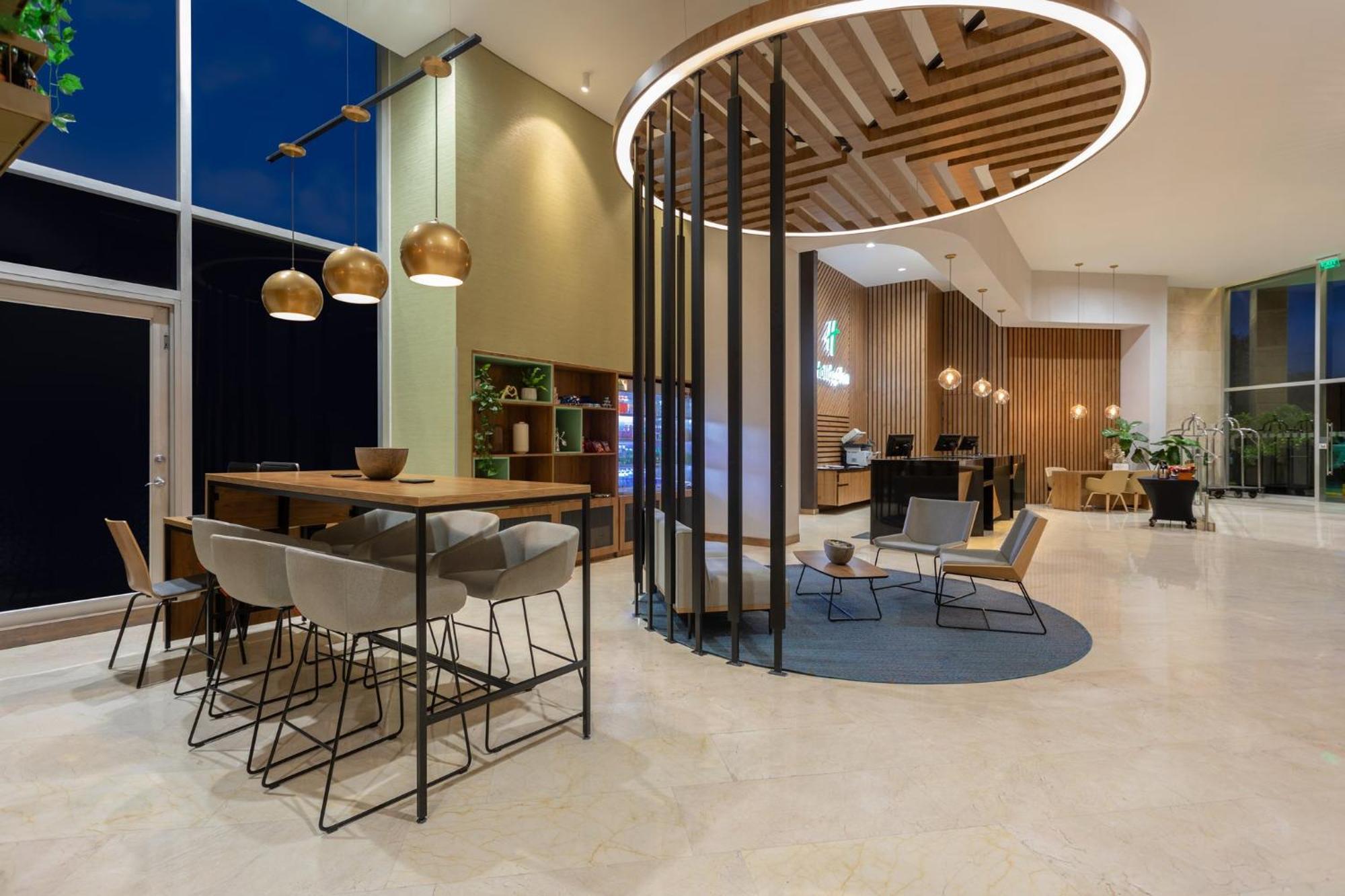 Holiday Inn Bogota Airport, An Ihg Hotel Εξωτερικό φωτογραφία